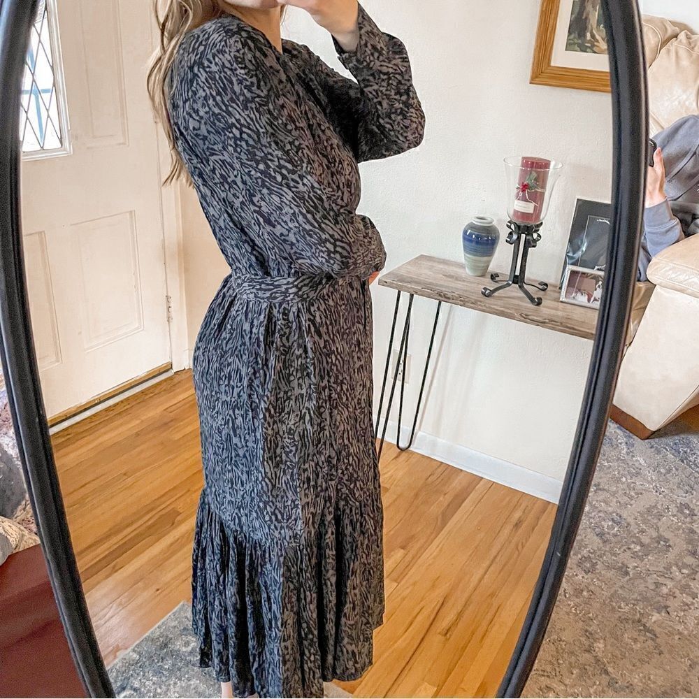 Rails Beatrice Midi Dress in Charcoal Abstract Animal L - Picture 3 of 9